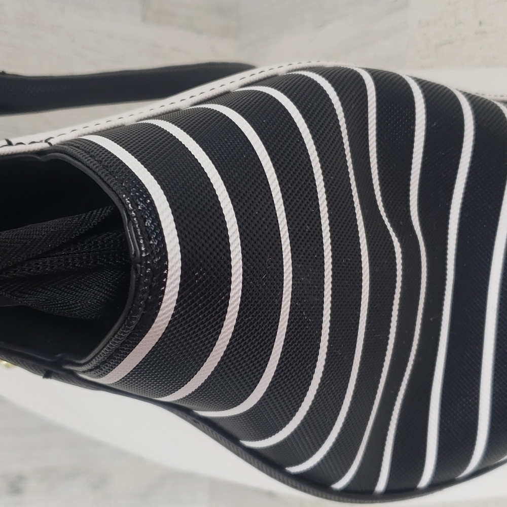 Kenneth Cole Reaction black white striped zipper large handbag goldtone accents - Picture 9 of 12